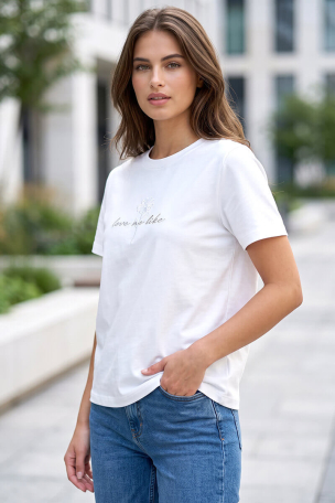 Дамска бяла тениска с бродерия 343-20 JOGGY