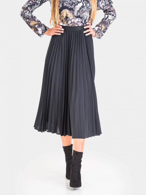 Черна плисирана пола | INDIGO Fashion - 2