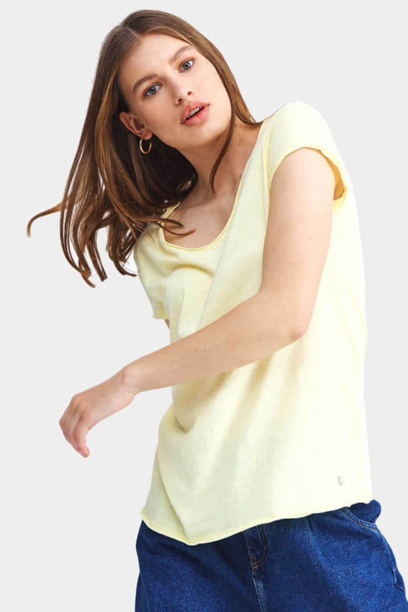 Дамска тениска 601686 INDIGO Fashion