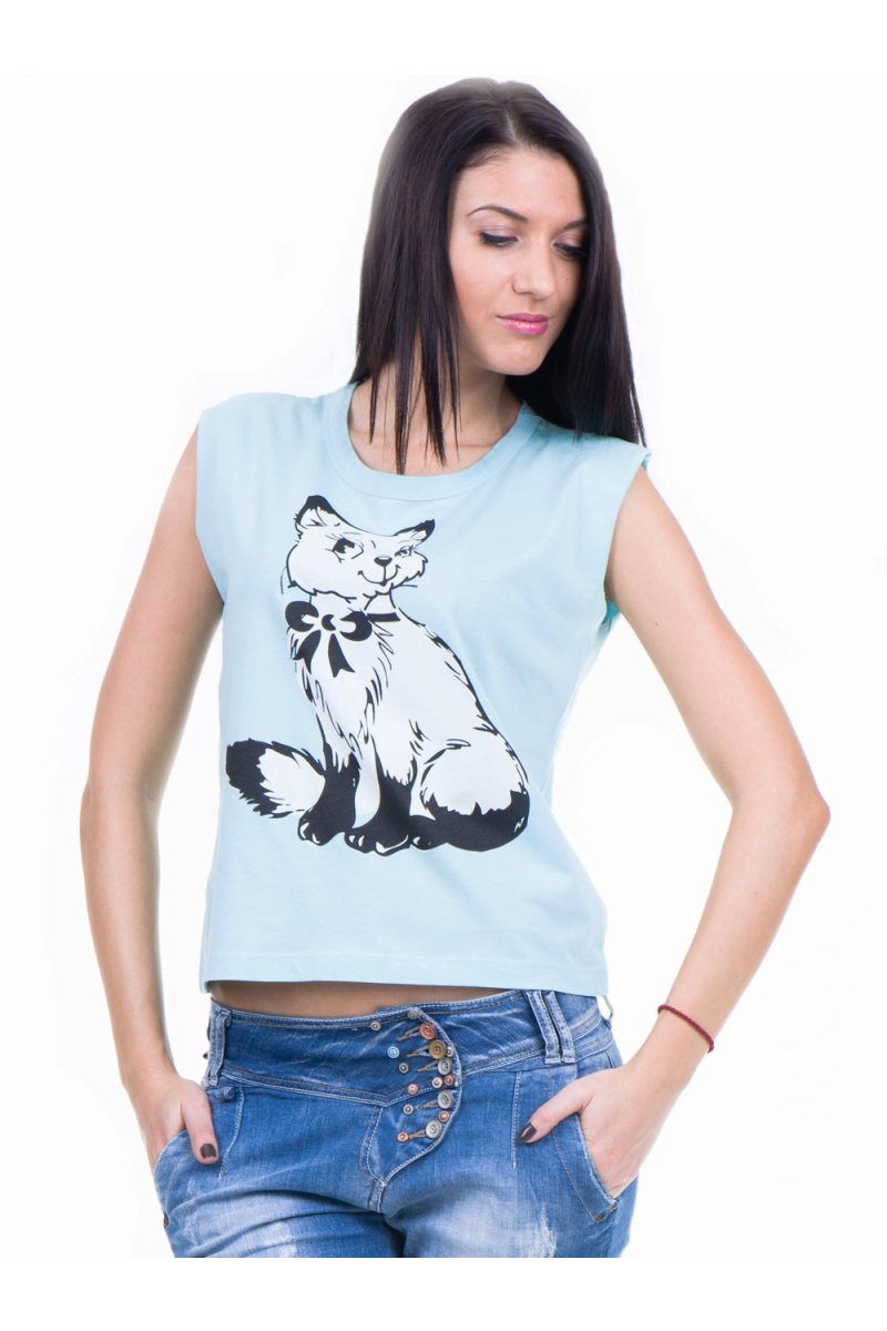 светло синьо