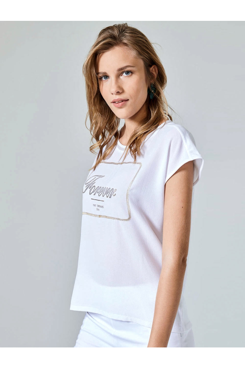 Бяла памучна блуза с лъскав надпис 601293 INDIGO Fashion