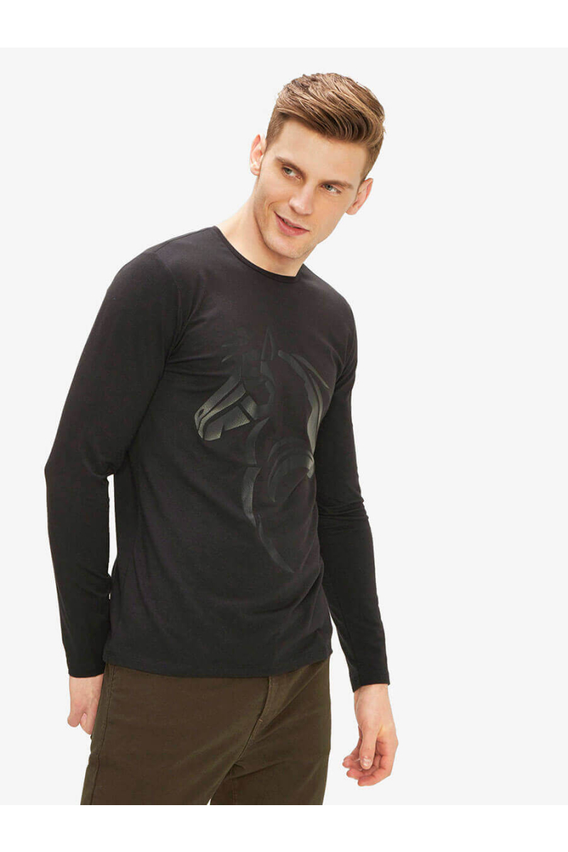 Mъжка блуза с релефна щампа - черна 501568 INDIGO Fashion