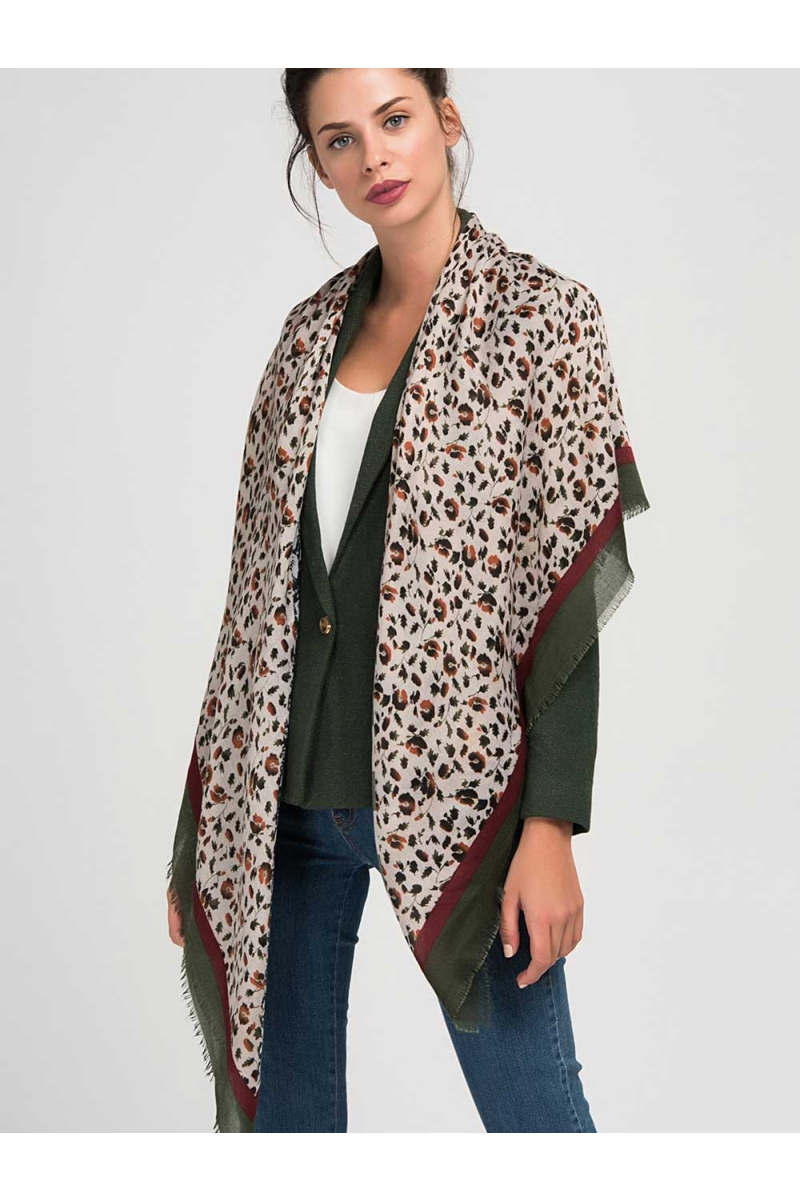 Дамски квадратен шал на стилизирани цветя 11200 INDIGO Fashion