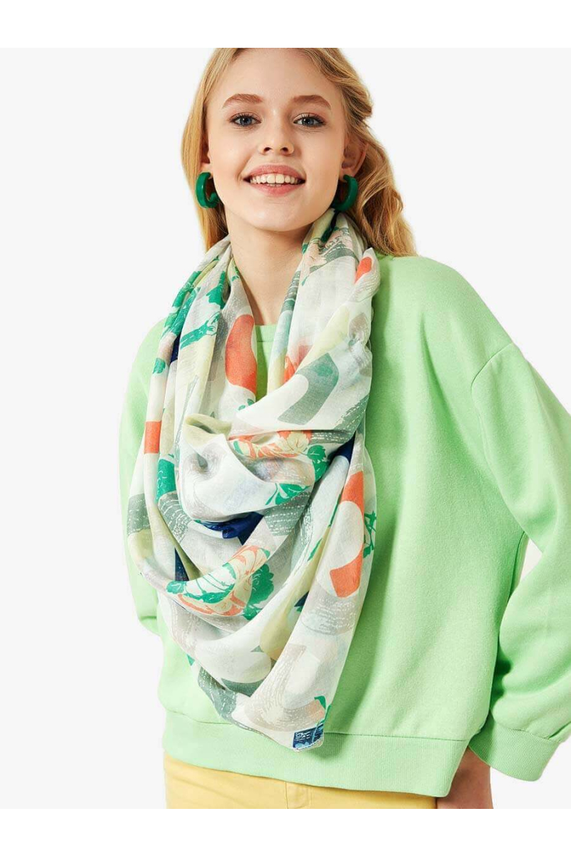 Дамски зелен шал в свеж десен 11605 INDIGO Fashion
