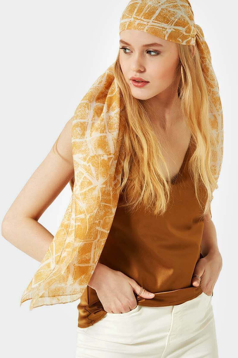 Дамски шал на малки квадратчета - 11607 INDIGO Fashion