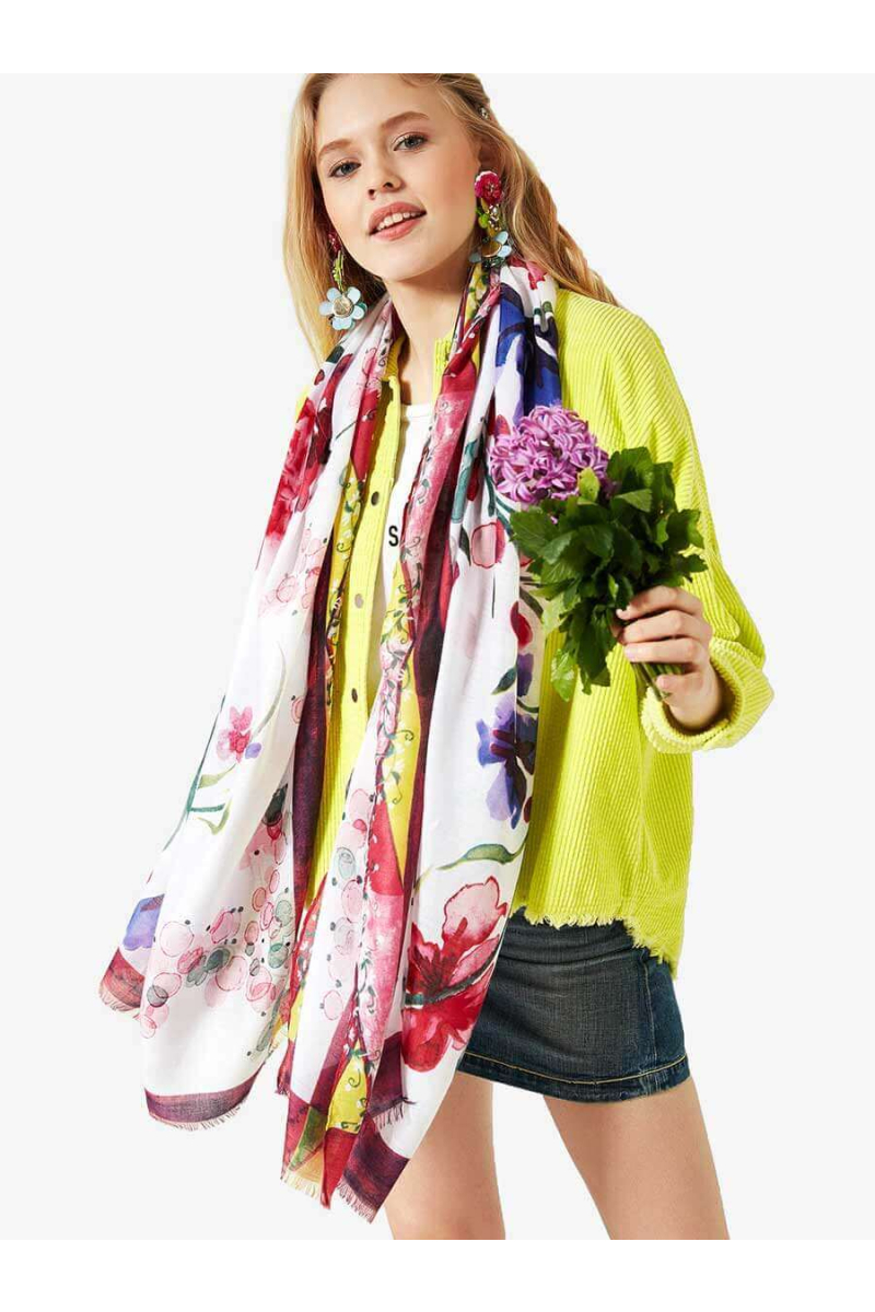 Дамски розов шал с флорален принт 11616 INDIGO