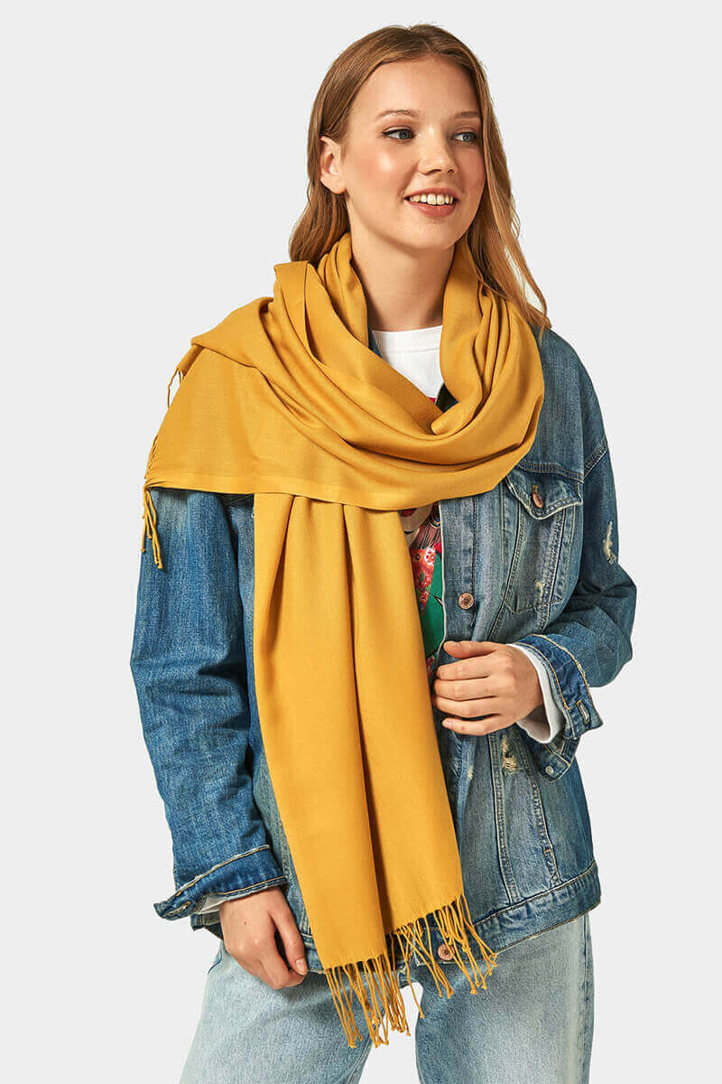 Едноцветен дамски шал 12107-43 INDIGO Fashion