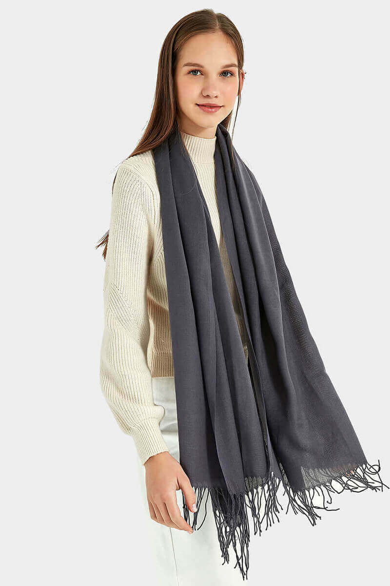 Едноцветен дамски шал 12107-16 INDIGO Fashion