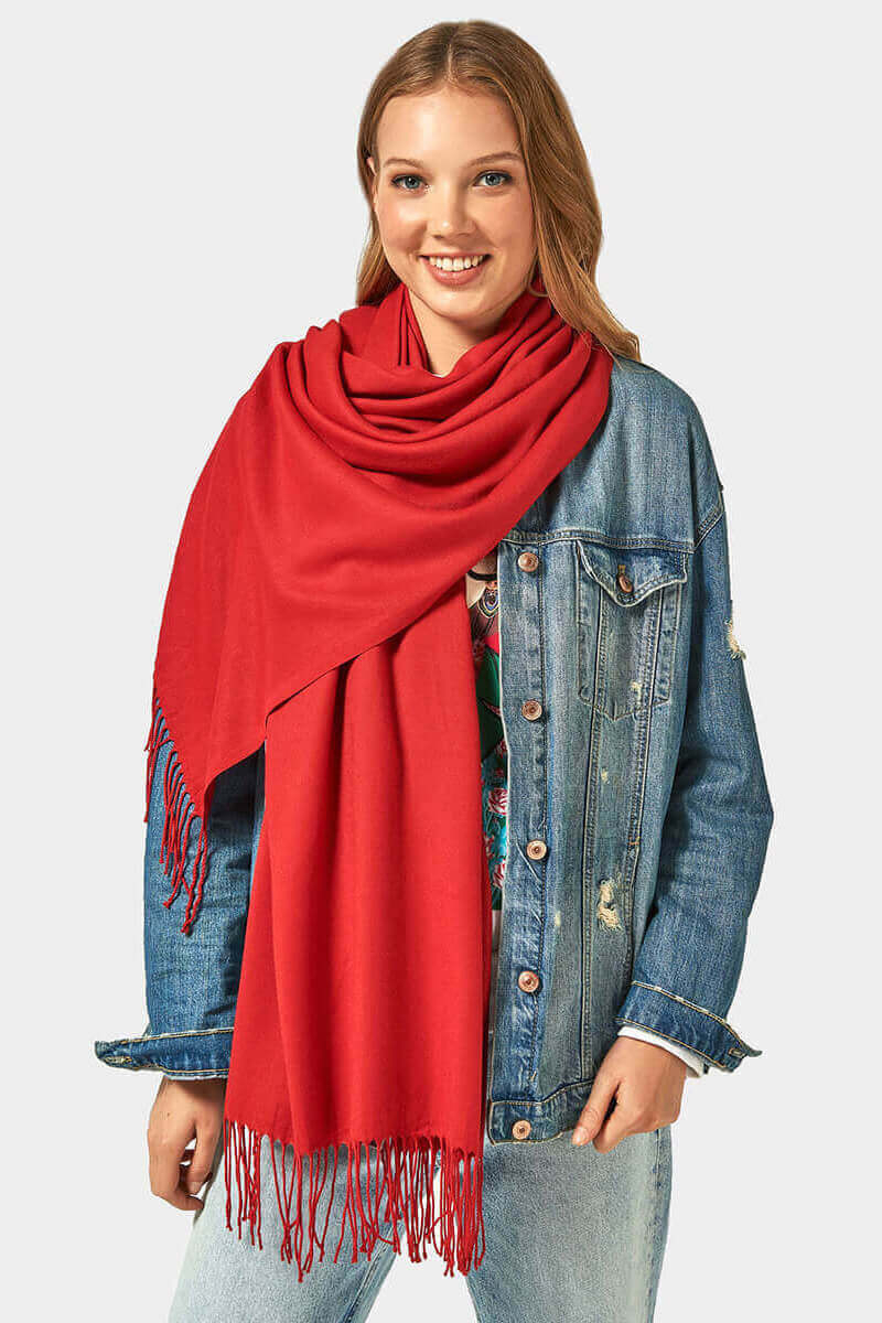 Едноцветен дамски шал 12107-19 INDIGO Fashion