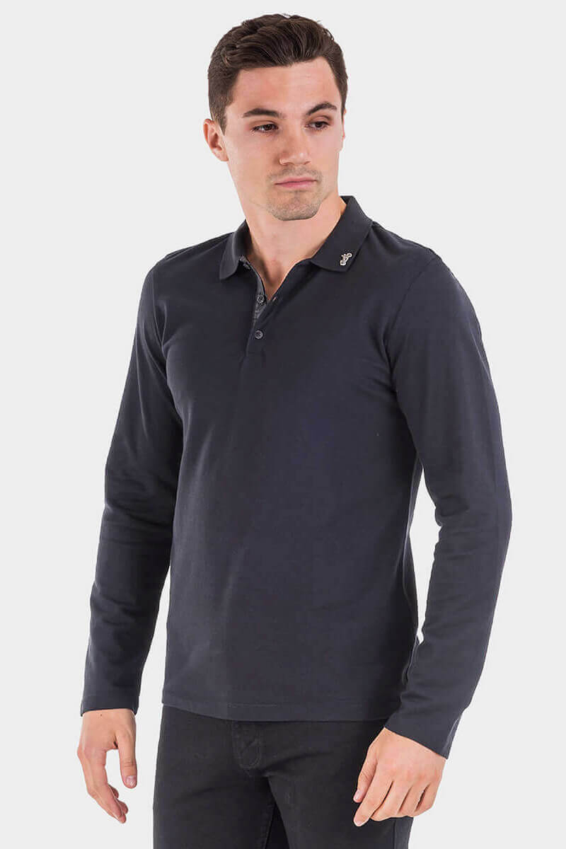 Черна спортна блуза с яка 501558 INDIGO Fashion