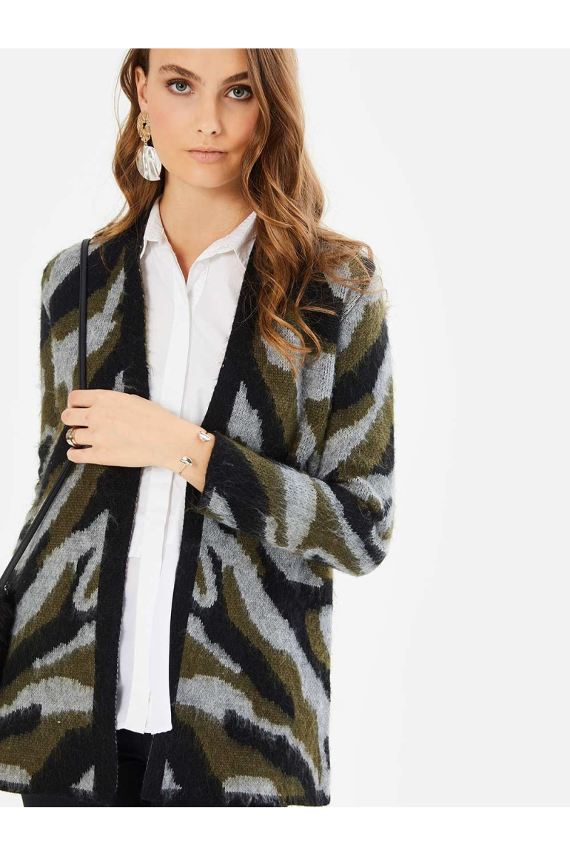 Дамска жилетка в камуфлажен десен - цвят каки 850496 INDIGO Fashion